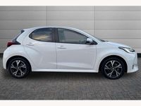 Used Toyota Yaris Hybrid Design 116 HP (85 kW) 2024 White Hatchback