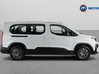 Used Peugeot e-Rifter Allure 100 kW (136 HP) 2025 White MPV