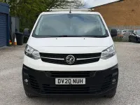 Used Vauxhall Vivaro S 150 HP (110 kW) 2020 White MPV