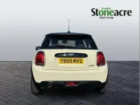 Used Mini Cooper Classic 134 HP (98 kW) 2019 White Hatchback
