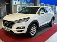 Used Hyundai Tucson SE 132 HP (97 kW) 2020 White SUV