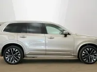 Usado Volvo XC90 Ultra 250 HP (183 kW) 2025 Dourado SUV