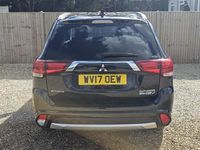 Used Mitsubishi Outlander P-HEV 200 HP (147 kW) 2017 Black Estate