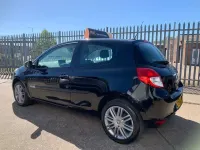 Used Renault Clio IV Dynamique 2012 Black Hatchback