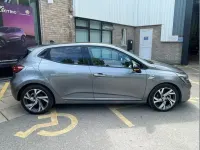 Used Renault Clio RS Line 140 HP (102 kW) 2023 Metallic grey  Hatchback