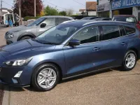 Used Ford Focus Zetec 125 HP (91 kW) 2022 Chrome blue metallic Estate