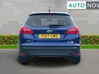 Used Ford Focus Zetec 123 HP (90 kW) 2017 Blue Estate