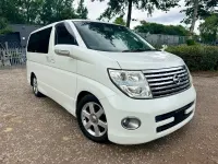 Used Nissan Elgrand 2007 Pearl white MPV