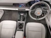 Used Porsche 911 394 HP (289 kW) 2025 Green Coupe