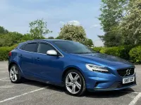 Used Volvo V40 R-Design Pro 190 HP (139 kW) 2017 Blue Hatchback