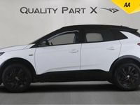 Used Vauxhall Grandland X SRi 130 HP (95 kW) 2022 White SUV