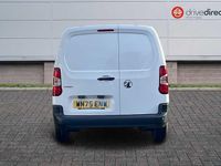 Nouă Vauxhall Combo S 100 CP (73 kW) 2025 Alb Monovolum