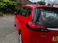Used Vauxhall Zafira Design Edition 140 HP (102 kW) 2016 Red MPV