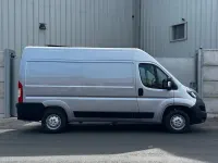 Used Peugeot Boxer Premium 140 HP (102 kW) 2023 Grey metallic Van