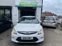 Used Hyundai i30 Comfort 108 HP (79 kW) 2011 White Hatchback