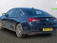 Begagnad Vauxhall Insignia Elite 165 HK (121 kW) 2020 Halvkombi