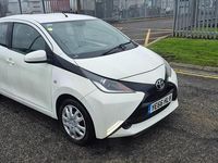 Used Toyota Aygo X-play 69 HP (50 kW) 2016 White Hatchback
