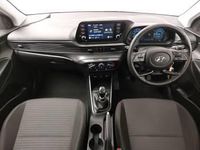 Used Hyundai i20 SE 100 HP (73 kW) 2022 White Hatchback