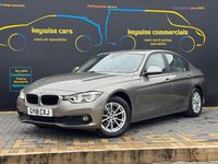 Begagnad BMW 320 Efficient Dynamics 2018 Silver Sedan