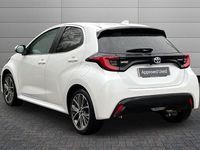 Used Toyota Yaris Hybrid 116 HP (85 kW) 2023 White Hatchback