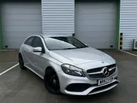 Begagnad Mercedes A180 AMG line 2017 Silver Halvkombi