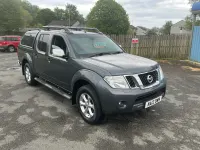 Begagnad Nissan Navara Tekna 2012 Grå Pickup