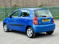 Second-hand Kia Picanto 64 CP (47 kW) 2009 Albastru Hatchback