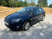 Used Ford Focus Titanium 125 HP (91 kW) 2013 Blue Hatchback