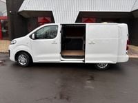 Used Vauxhall Vivaro Sportive 100 HP (73 kW) 2021 White MPV