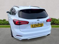 Used Ford Focus ST-Line 155 HP (114 kW) 2024 White Estate