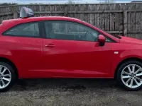 Usado Seat Ibiza 2014 Rojo Utilitario