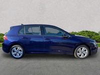 Used VW Golf VIII Life 150 HP (110 kW) 2022 Blue Hatchback