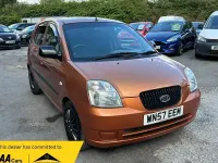 Used Kia Picanto 64 HP (47 kW) 2007 Orange Hatchback