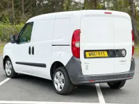 Second-hand Fiat Doblò 90 CP (66 kW) 2011 Alb Monovolum