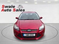 Used Ford Focus Zetec 115 HP (84 kW) 2011 Red Hatchback