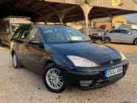 Begagnad Ford Focus 100 HK (73 kW) 2002 Svart Kombi