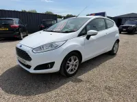 Used Ford Fiesta Zetec 2016 White Hatchback