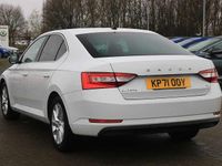 Used Skoda Superb SE Technology 214 HP (157 kW) 2022 White Hatchback