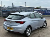 Gebraucht Vauxhall Astra SRi 150 PS (110 kW) 2019 Silber Kleinwagen