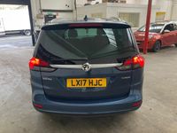 Used Vauxhall Zafira Tourer SRi 140 HP (102 kW) 2017 Blue MPV