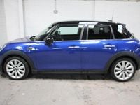 Używany Mini Cooper Classic 2019 Niebieski Hatchback