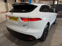 Used Jaguar F-Pace R-Sport 240 HP (176 kW) 2017 White SUV