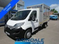 Usado Citroën Relay 130 HP (95 kW) 2018 Branco Van