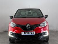 Used Renault Captur Iconic 90 HP (66 kW) 2018 Red/black SUV