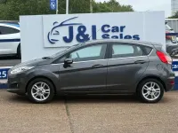 Used Ford Fiesta Zetec 100 HP (73 kW) 2017 Grey Hatchback