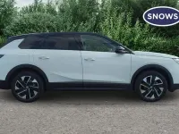 Used Vauxhall Grandland X GSe 136 HP (100 kW) 2025 White SUV