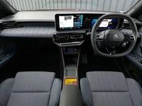 New Renault R4 Komfort 110 kW (150 HP) 2025 Red Estate