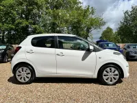 Usado Citroën C1 Feel 82 HP (60 kW) 2015 Branco Citadino