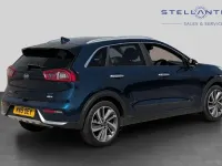 Used Kia Niro 139 HP (102 kW) 2019 Blue SUV