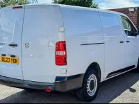 Used Vauxhall Vivaro S 101 HP (74 kW) 2023 White MPV